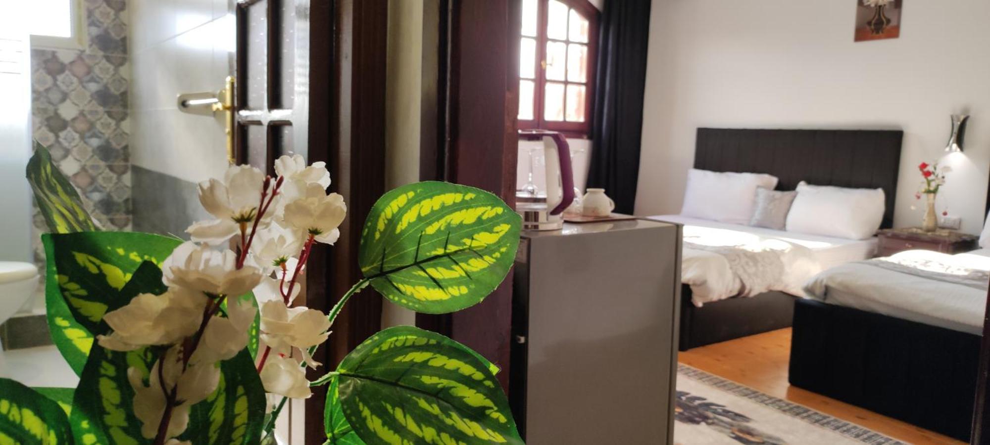 Eye Of Ra - Guest House Kafrat al Jabal Ngoại thất bức ảnh